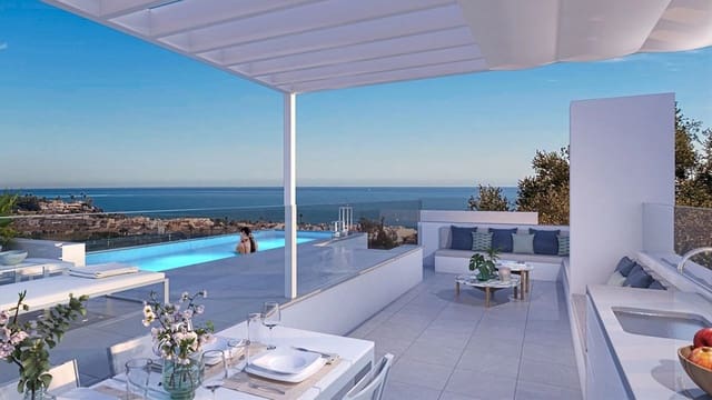 Apartamento de 3 habitaciones en La Cala de Mijas, Mijas en venta con piscina garaje - 741.000 € (Ref: 8441101)