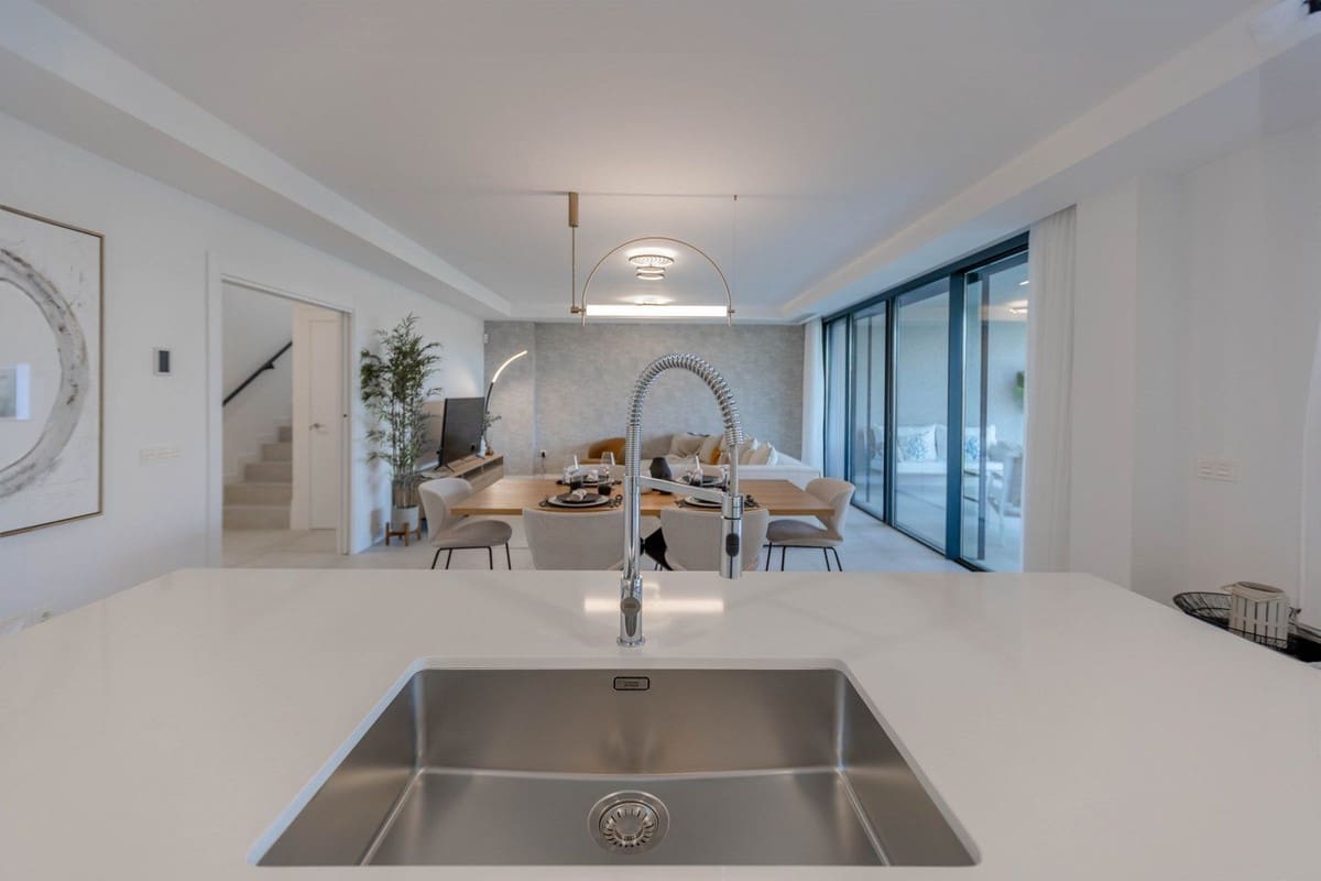 Casa de 3 habitaciones en Mijas Costa en venta con piscina garaje - 721.000 € (Ref: 8444509)