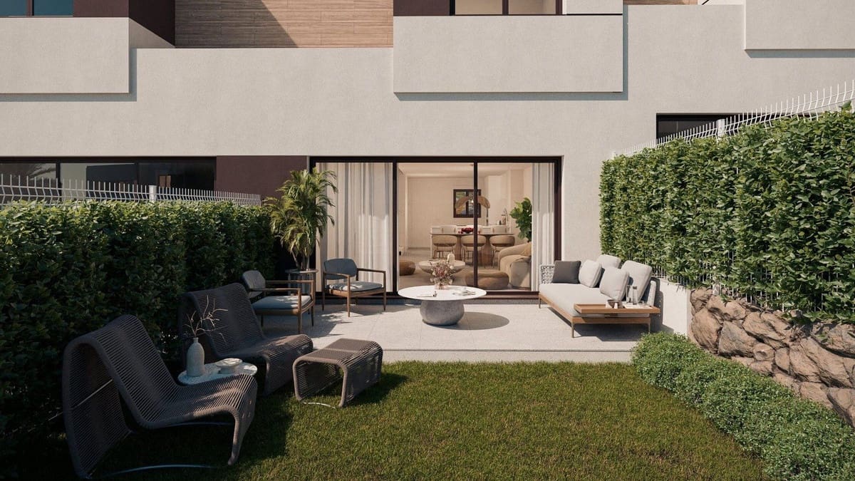 3 bedroom Townhouse for sale in Mijas Costa with pool garage - € 445,000 (Ref: 8596057)