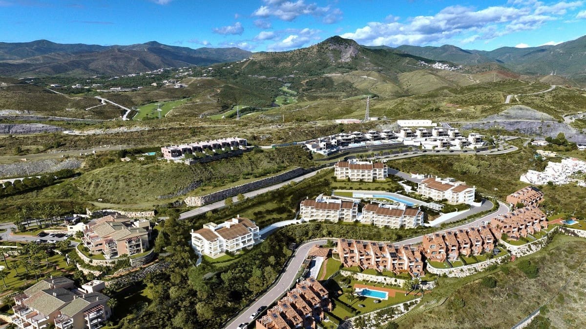 3 soverom Leilighet til salgs i Benahavis med svømmebasseng garasje - € 705 000 (Ref: 8596250)