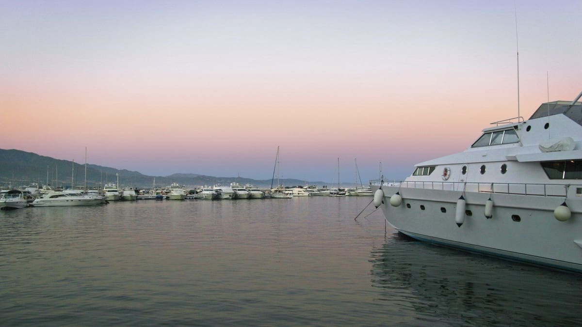 2 soverom Leilighet til salgs i Benahavis med svømmebasseng garasje - € 585 000 (Ref: 8596251)