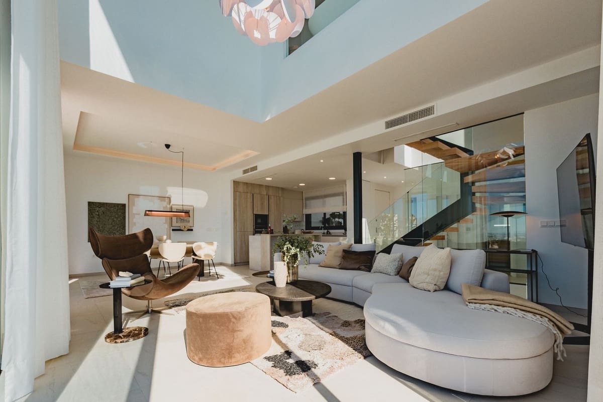 4 soveværelse Semi-Rækkehus til salg i Marbella med swimmingpool garage - € 1.675.000 (Ref: 8653789)