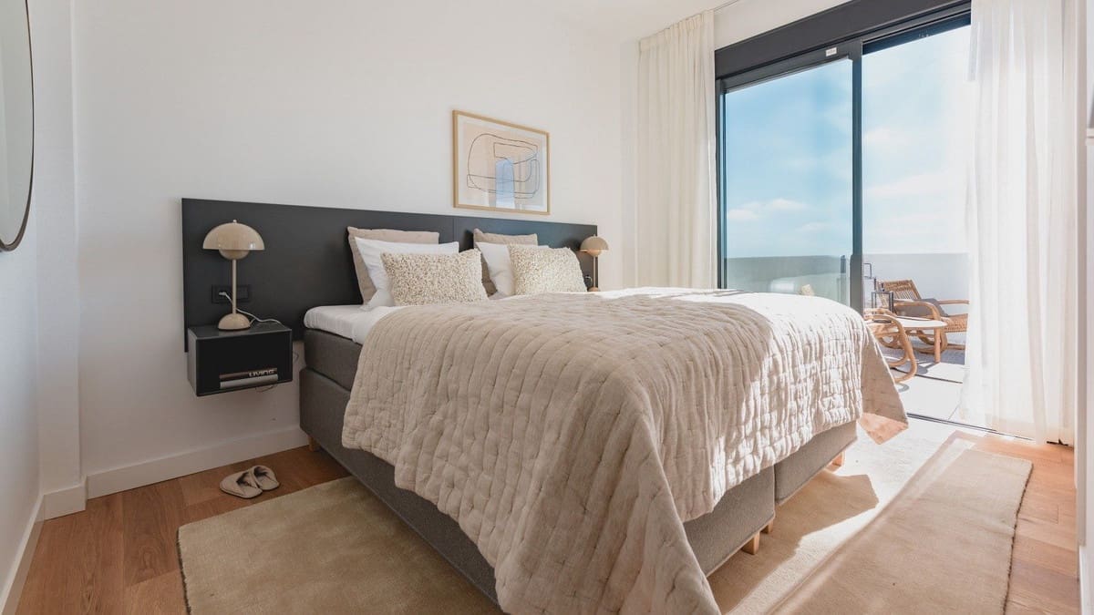 4 soveværelse Semi-Rækkehus til salg i Marbella med swimmingpool garage - € 1.675.000 (Ref: 8653789)