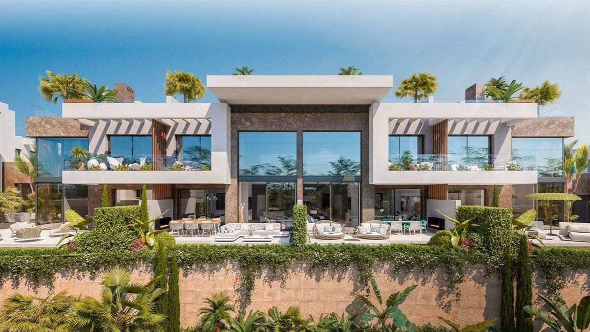 4 soveværelse Semi-Rækkehus til salg i Marbella med swimmingpool garage - € 1.675.000 (Ref: 8653789)