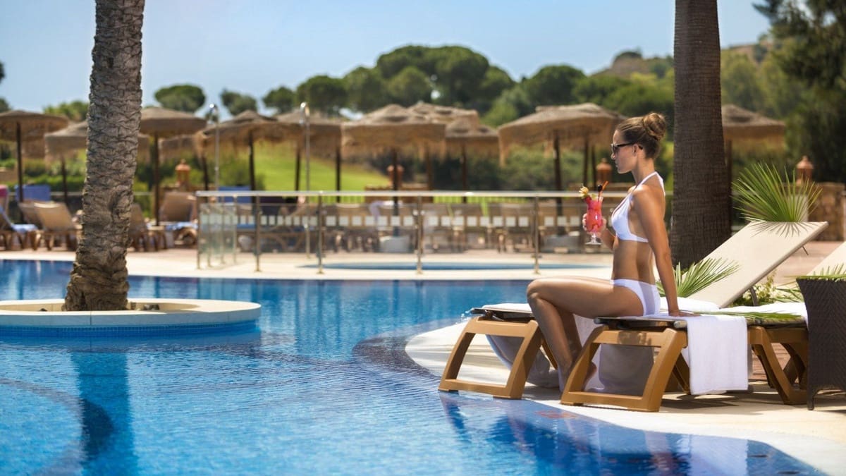 3 chambre Maison de Ville à vendre à La Cala de Mijas avec piscine - 620 000 € (Ref: 8736649)