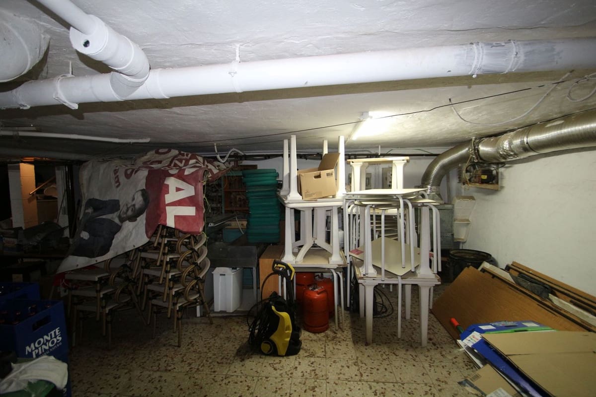 2 soverom Restaurant/Bar til salgs i El Paraiso med garasje - € 1 600 000 (Ref: 8803131)