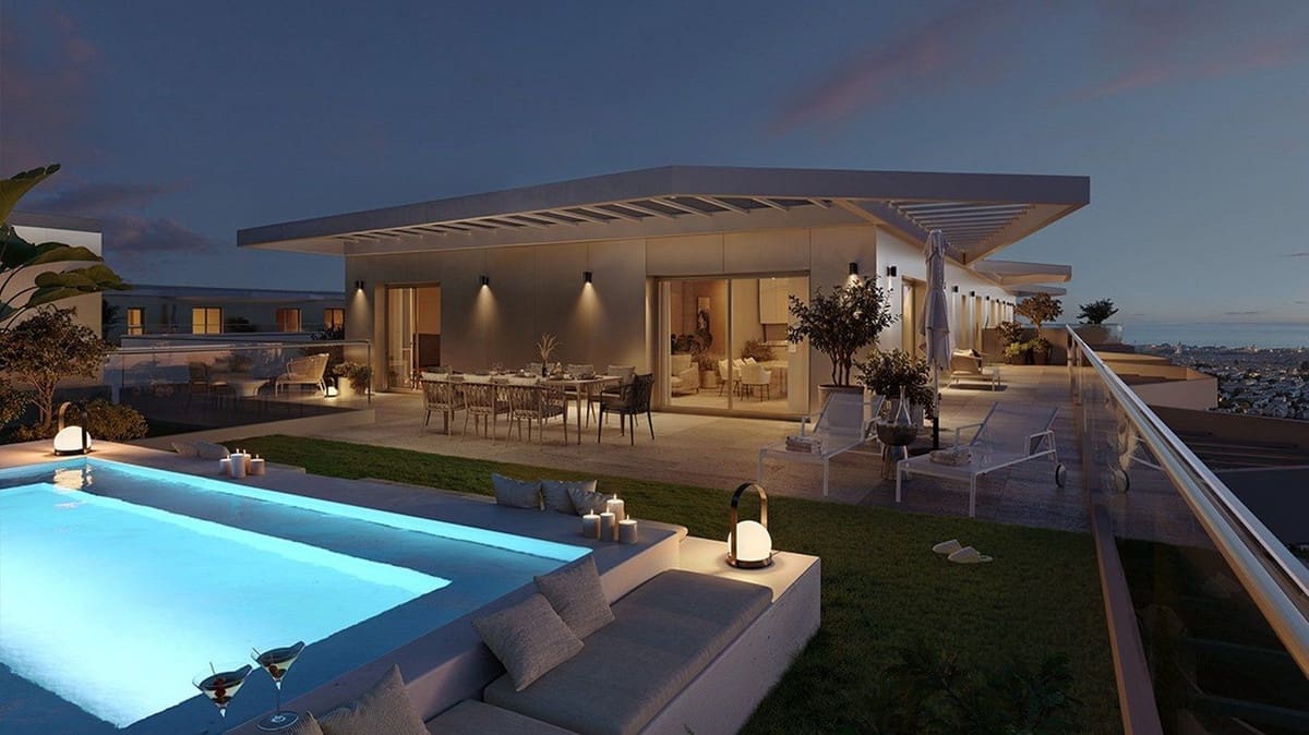 3 bedroom Penthouse for sale in Mijas Costa with pool garage - € 1,023,500 (Ref: 8850328)