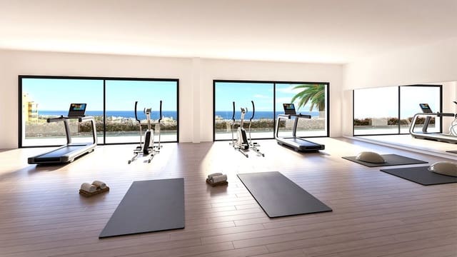 2 chambre Penthouse à vendre à Estepona avec piscine garage - 670 000 € (Ref: 8866459)