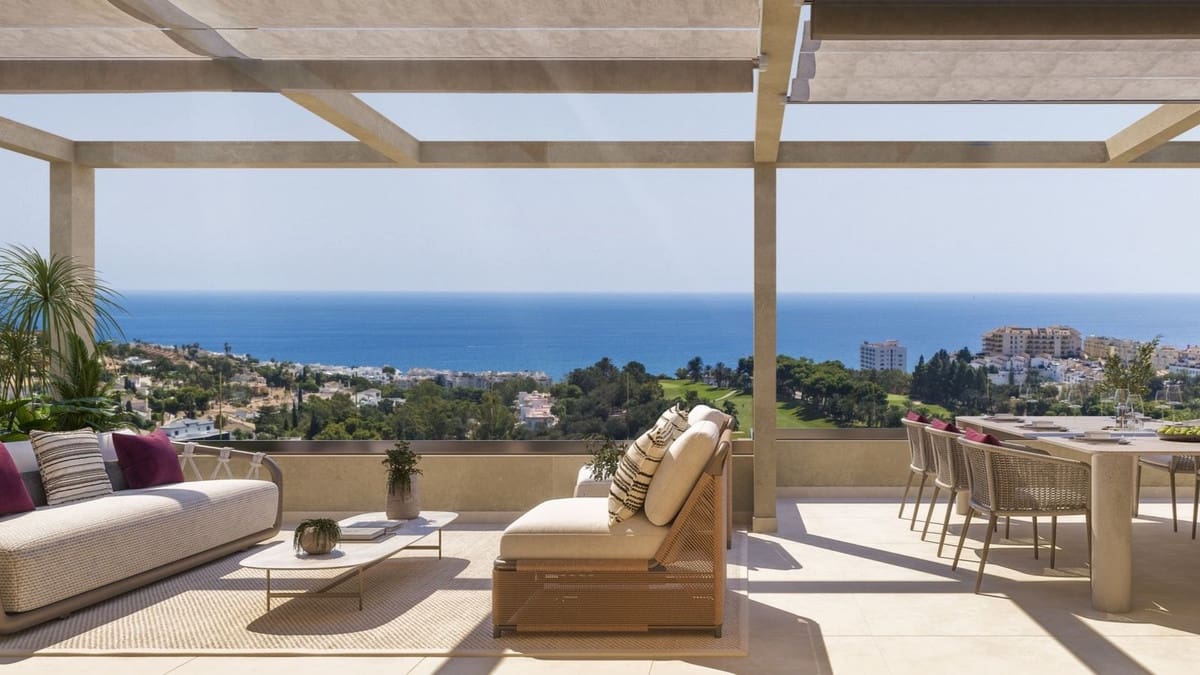 2 makuuhuone Huoneisto myytävänä paikassa Benalmadena Costa mukana uima-altaan 
autotalli - 430 000 € (Ref: 8884911)