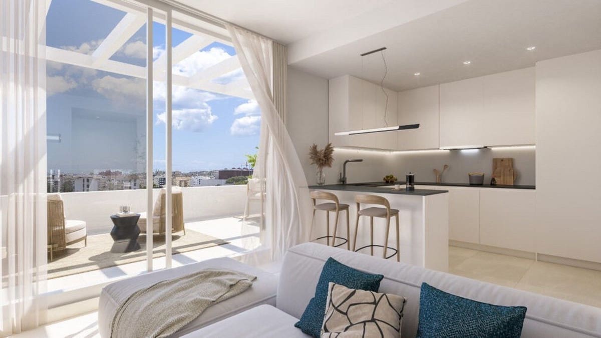 3 quarto Apartamento para venda em Estepona com piscina garagem - 539 000 € (Ref: 8885152)