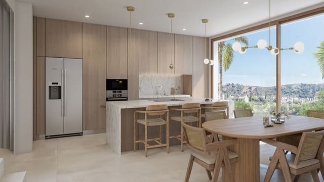 4 quarto Moradia para venda em Estepona com piscina - 1 250 000 € (Ref: 8900868)