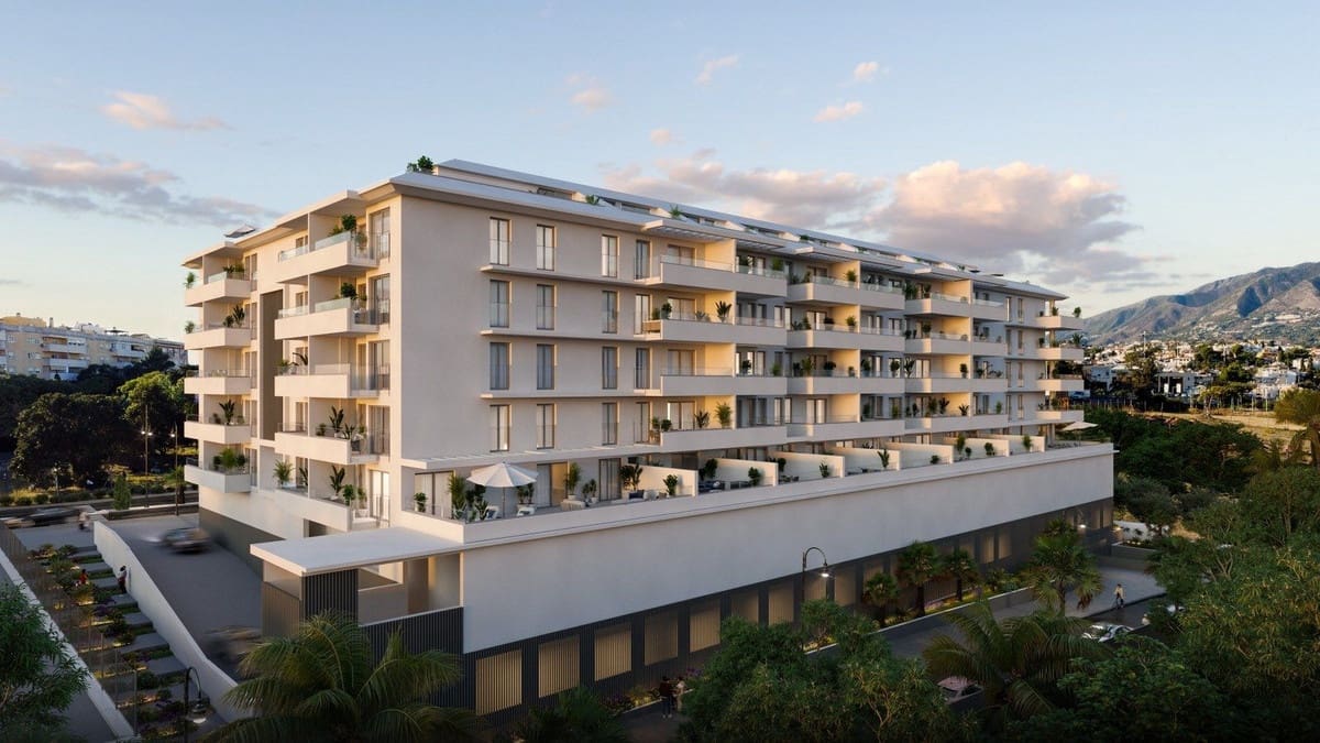 3 Zimmer Apartment zu verkaufen in Fuengirola mit Pool Garage - 374.950 € (Ref: 9033550)