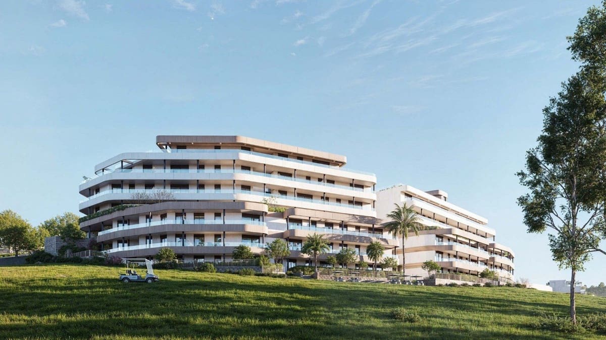 3 chambre Appartement à vendre à Estepona avec piscine garage - 450 000 € (Ref: 9113521)