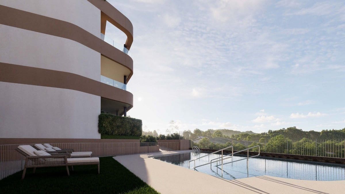 3 chambre Appartement à vendre à Estepona avec piscine garage - 450 000 € (Ref: 9113521)
