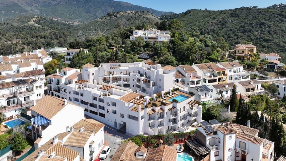 1 soveværelse Lejlighed til salg i Benahavis med swimmingpool garage - € 320.000 (Ref: 9115392)