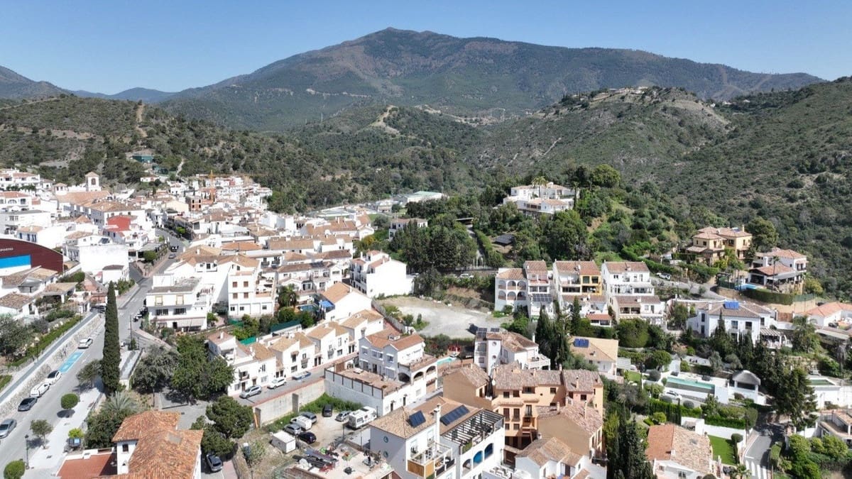1 soveværelse Lejlighed til salg i Benahavis med swimmingpool garage - € 320.000 (Ref: 9115392)