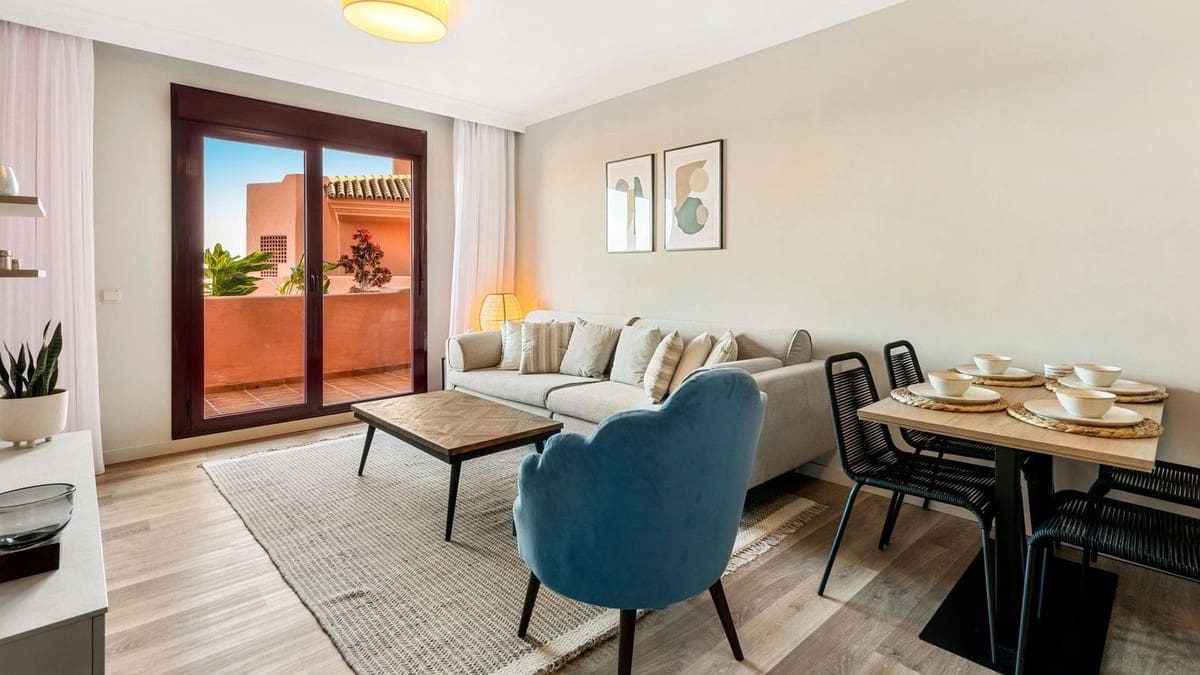 1 camera da letto Appartamento in vendita in New Golden Mile con piscina garage - 245.000 € (Rif: 9128860)