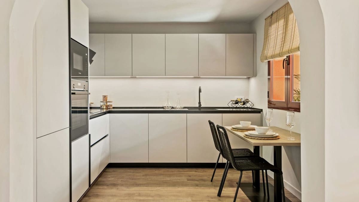 1 camera da letto Appartamento in vendita in New Golden Mile con piscina garage - 245.000 € (Rif: 9128860)