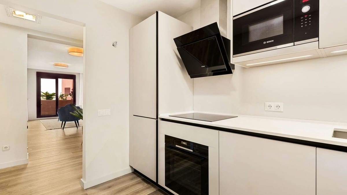 2 bedroom Apartment for sale in New Golden Mile with pool garage - € 299,000 (Ref: 9128861)