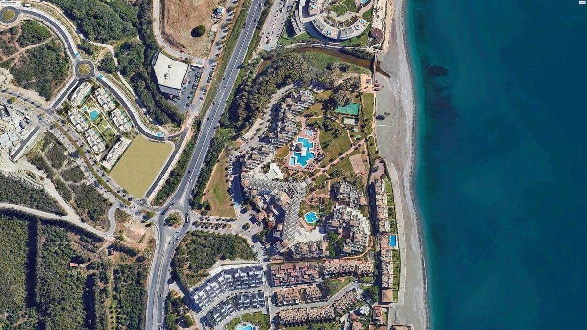3 Zimmer Apartment zu verkaufen in Estepona mit Pool Garage - 611.000 € (Ref: 9164340)