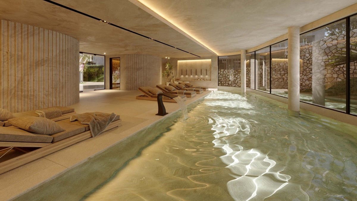 3 quarto Penthouse para venda em Estepona com piscina garagem - 779 000 € (Ref: 9164341)