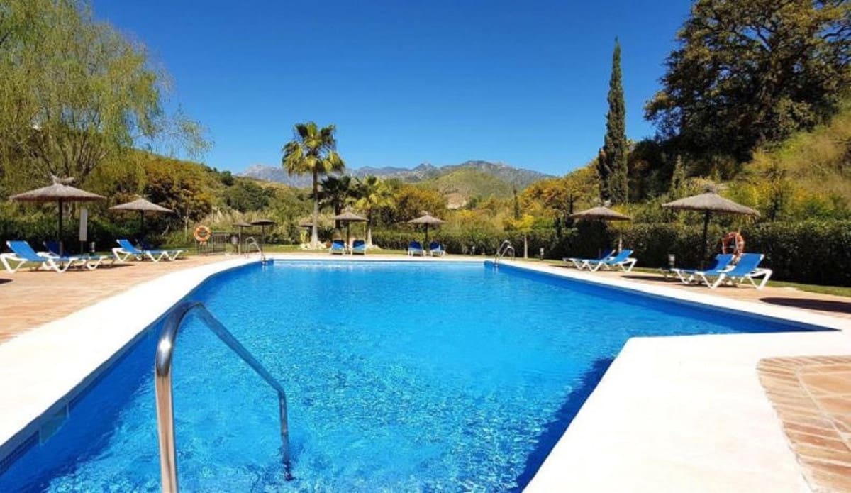 2 soveværelse Lejlighed til salg i Marbella med swimmingpool garage - € 299.000 (Ref: 9184514)