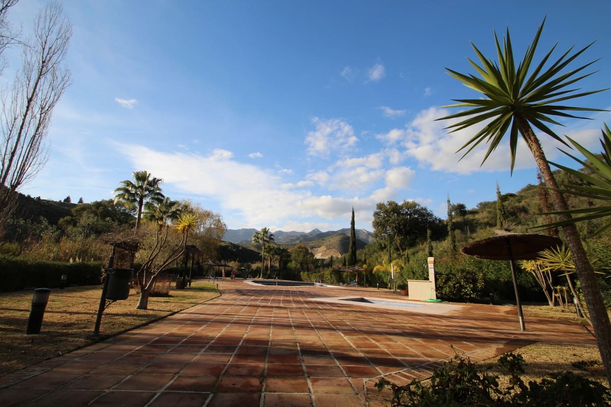 2 soveværelse Lejlighed til salg i Marbella med swimmingpool garage - € 299.000 (Ref: 9184514)