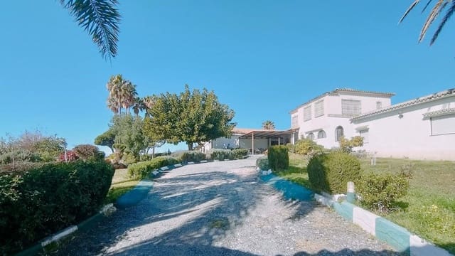 4 quarto Moradia para venda em Marbella com piscina garagem - 1 400 000 € (Ref: 9223604)