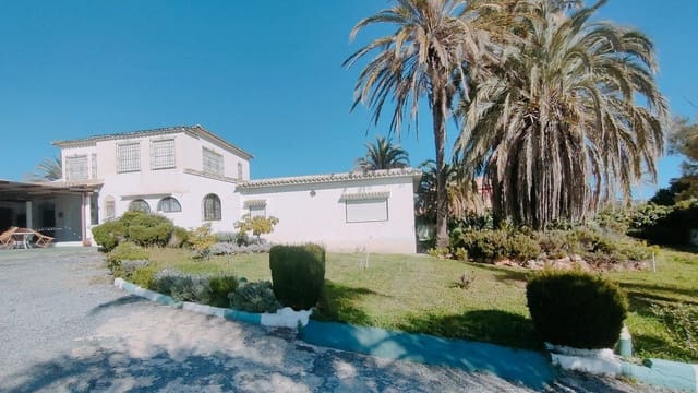 4 quarto Moradia para venda em Marbella com piscina garagem - 1 400 000 € (Ref: 9223604)