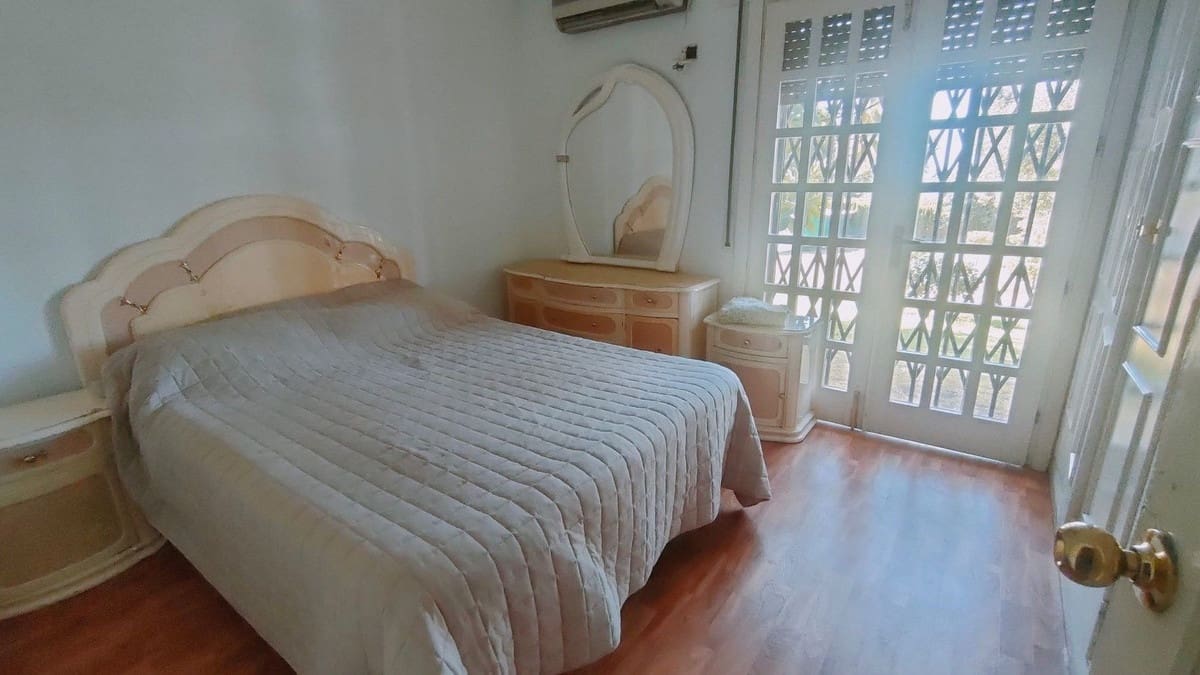 4 soverom Villa til salgs i Marbella med svømmebasseng garasje - € 1 400 000 (Ref: 9223604)