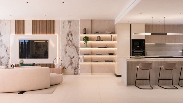 2 bedroom Penthouse for sale in New Golden Mile, Estepona with pool garage - € 516,000 (Ref: 9289491)