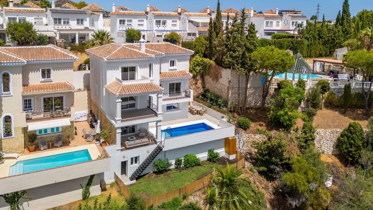 4 camera da letto Villa in vendita in Fuengirola con piscina garage - 1.285.000 € (Rif: 9297883)