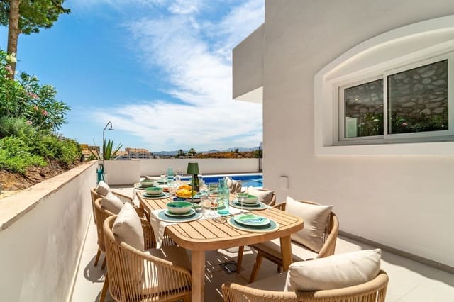 4 soverom Villa til salgs i Fuengirola med svømmebasseng garasje - € 1 285 000 (Ref: 9297883)