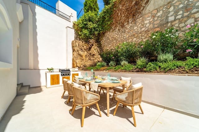 4 soverom Villa til salgs i Fuengirola med svømmebasseng garasje - € 1 285 000 (Ref: 9297883)