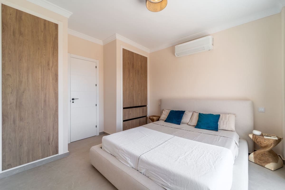 4 soveværelse Villa til salg i Fuengirola med swimmingpool garage - € 1.285.000 (Ref: 9297883)