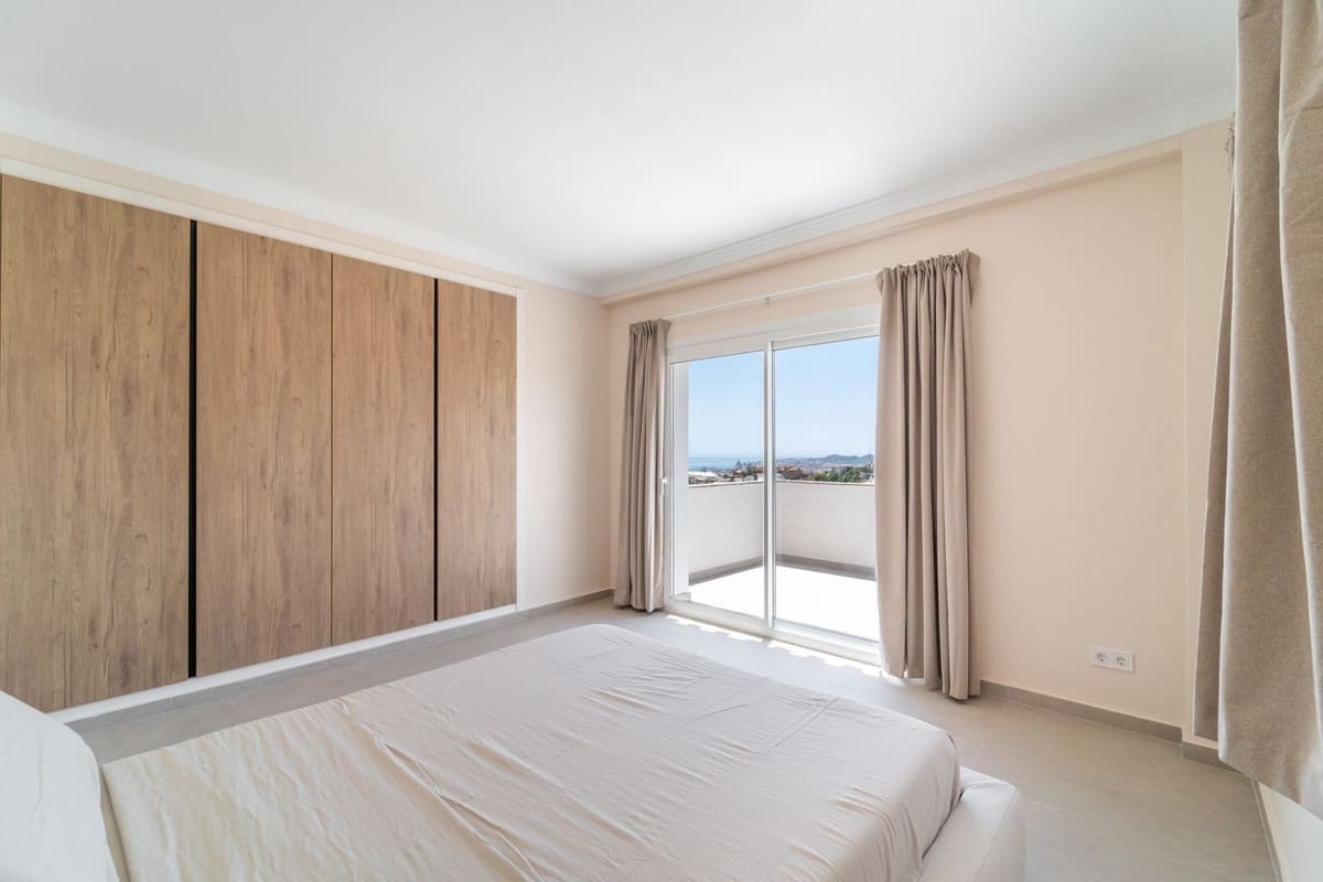 4 soveværelse Villa til salg i Fuengirola med swimmingpool garage - € 1.285.000 (Ref: 9297883)