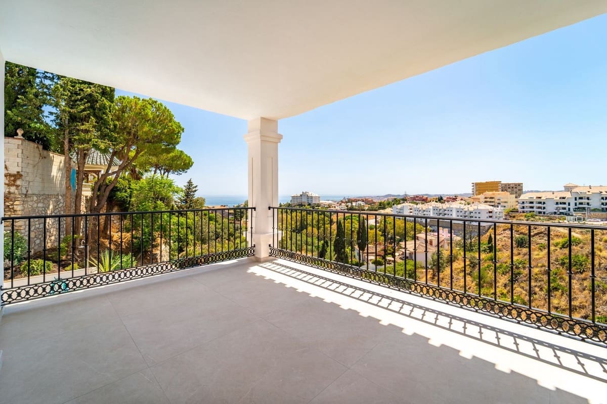 4 soveværelse Villa til salg i Fuengirola med swimmingpool garage - € 1.285.000 (Ref: 9297883)