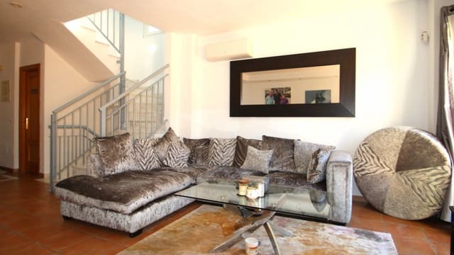 3 sypialnia Willa na sprzedaż w Fuengirola z garażem - 549 000 € (Ref: 9329766)