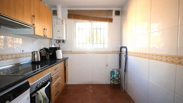3 soveværelse Villa til salg i Fuengirola med garage - € 549.000 (Ref: 9329766)