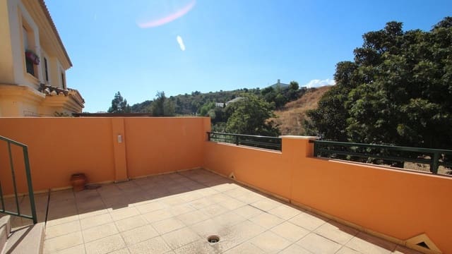 3 soveværelse Villa til salg i Fuengirola med garage - € 549.000 (Ref: 9329766)