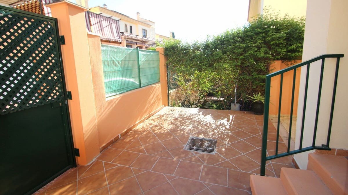 3 soverom Villa til salgs i Fuengirola med garasje - € 549 000 (Ref: 9329766)