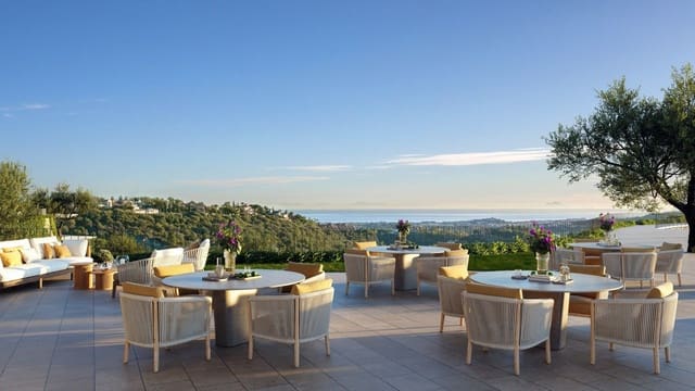 1 chambre Appartement à vendre à Benahavís avec piscine garage - 699 000 € (Ref: 9388704)
