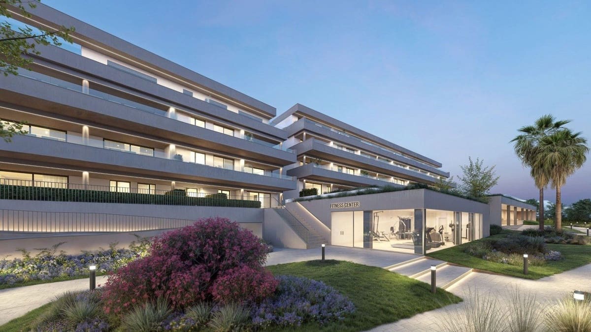 1 bedroom Apartment for sale in Estepona with pool garage - € 215,000 (Ref: 9460617)