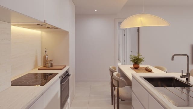 Apartamento de 2 habitaciones en Fuengirola en venta con piscina garaje - 306.000 € (Ref: 9462799)