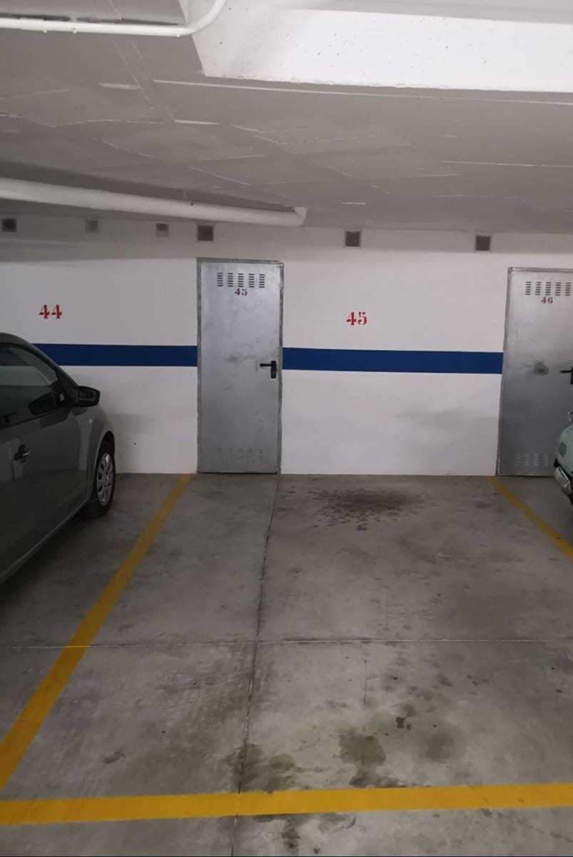 2 soverom Leilighet til salgs i Fuengirola med svømmebasseng garasje - € 356 000 (Ref: 9614195)