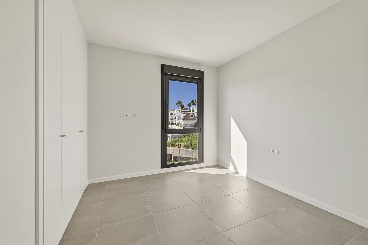 3 quarto Moradia Geminada para venda em Mijas Costa com piscina garagem - 649 000 € (Ref: 9782111)