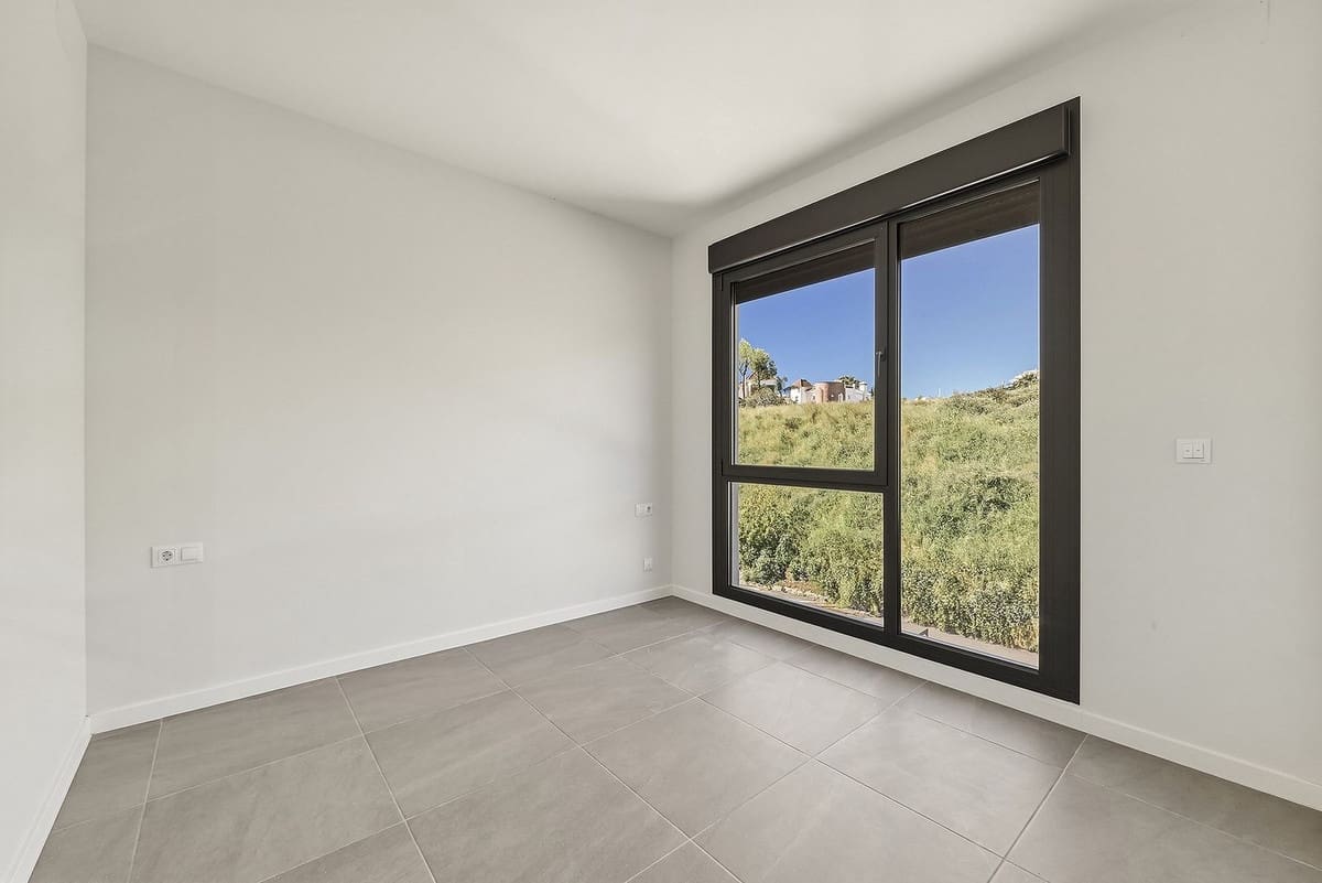 3 quarto Moradia Geminada para venda em Mijas Costa com piscina garagem - 649 000 € (Ref: 9782111)