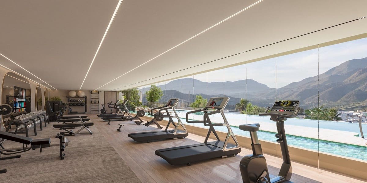 3 bedroom Apartment for sale in Estepona with pool garage - € 720,000 (Ref: 9821378)