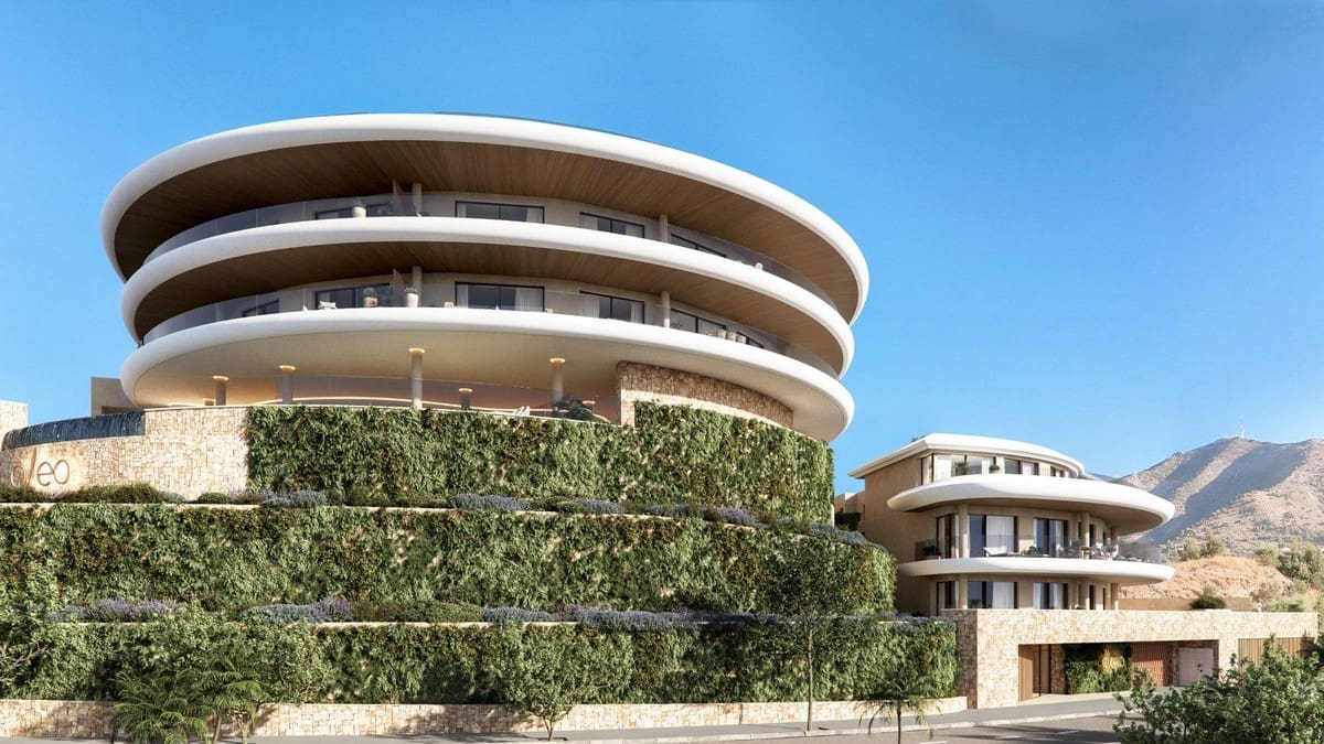 3 bedroom Apartment for sale in Fuengirola with pool garage - € 995,000 (Ref: 9854407)