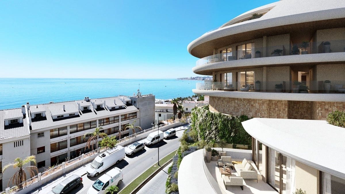 2 bedroom Apartment for sale in Fuengirola with pool garage - € 725,000 (Ref: 9854408)